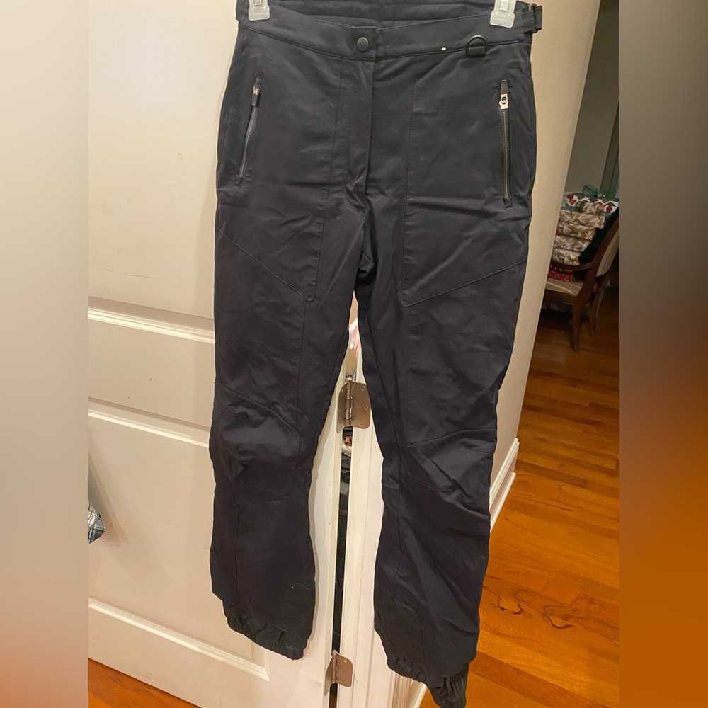 Obermeyer ladies ski pants size 6 long